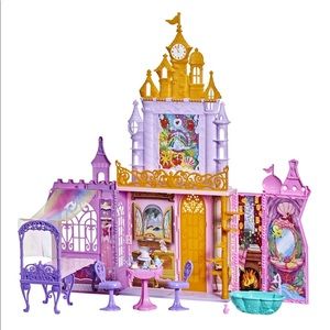 Disney Princess Dollhouse Castle
